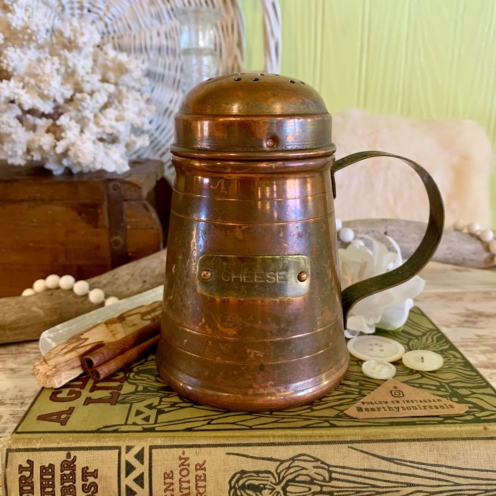 Vintage Copper Shaker 🍂